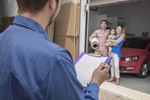 Professional packing services in Muswellhill for a secure home move