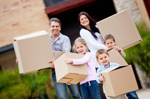 Secure storage facility in Muswellhill for boxes and furniture